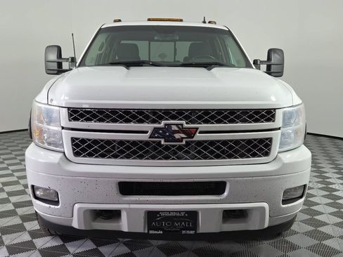 Used 2014 Chevrolet Silverado 2500 LT w/ Z71 Appearance Package AWD/4WD image 2