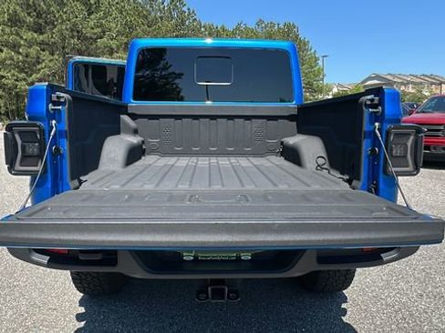 Used 2021 Jeep Gladiator Overland w/ Popular Equipment Package AWD/4WD image 18