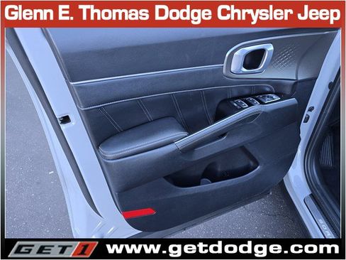 Used 2023 Kia Sorento SX image 23