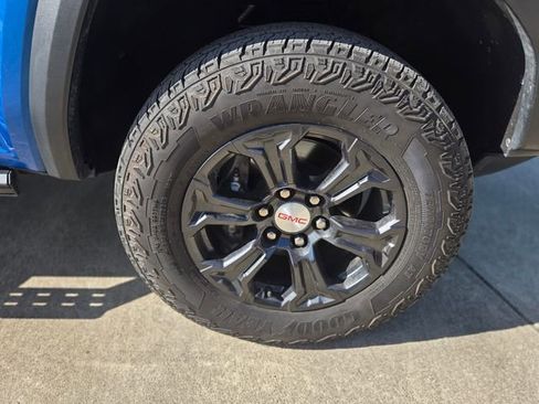 Used 2023 GMC Canyon Elevation w/ Convenience Package image 14