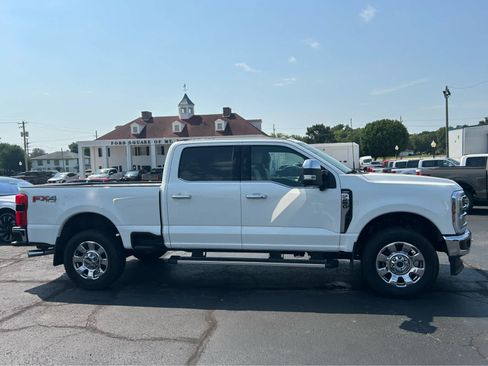 Used 2024 Ford F250 Lariat w/ Chrome Package AWD/4WD image 5