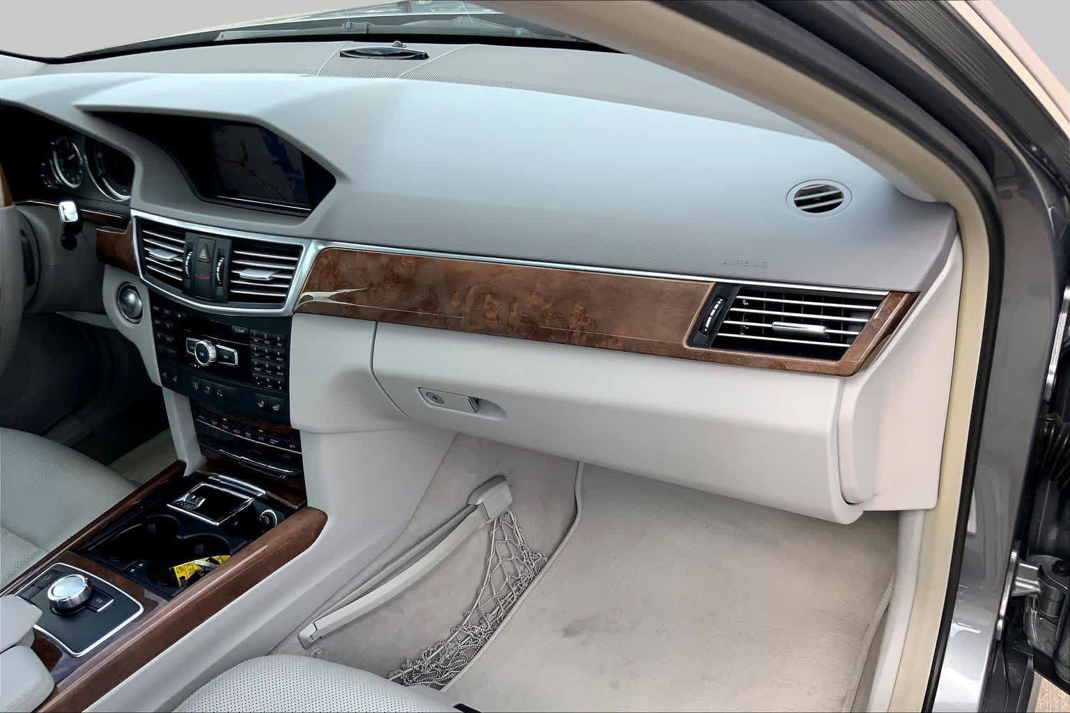 Used 2013 Mercedes-Benz E 350 Sedan image 17