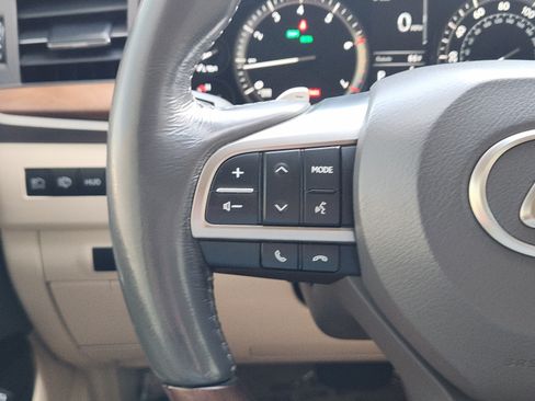 Used 2016 Lexus LX 570 4WD w/ Luxury Package image 26