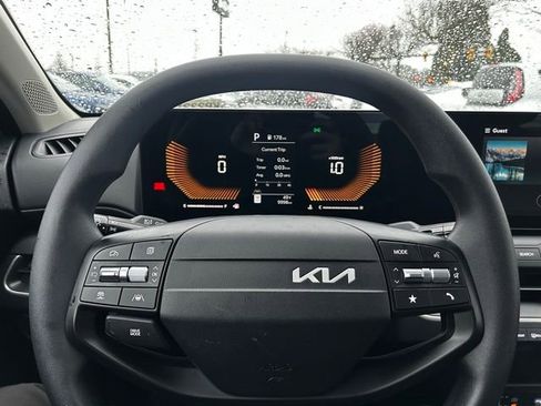 Certified 2025 Kia K4 LXS image 17