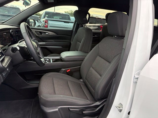Used 2024 Chevrolet Traverse LS FWD image 14