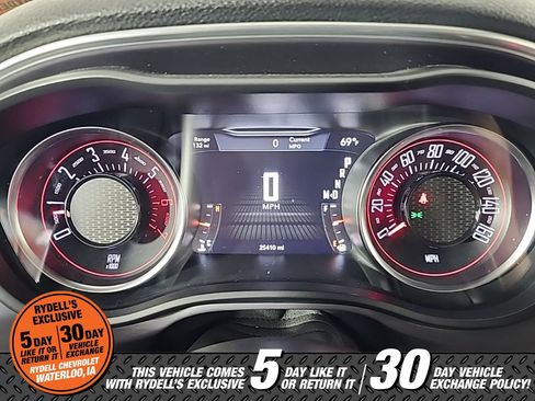 Used 2017 Dodge Challenger R/T w/ Driver Convenience Group image 19