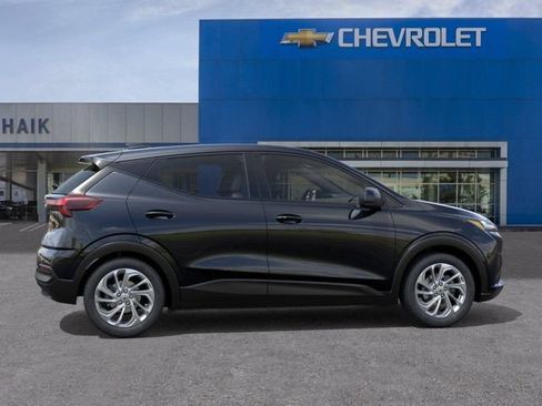 New 2027 Chevrolet Bolt LT w/ Comfort Package FWD image 5