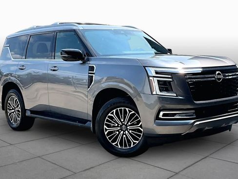 Certified 2025 Nissan Armada SL RWD image 3