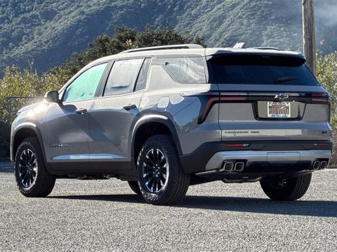 New 2026 Chevrolet Traverse Z71 w/ Enhanced Driving Package image 6