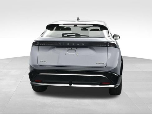 Used 2023 Nissan Ariya FWD image 4