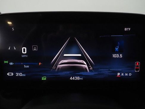 Used 2024 Chevrolet Equinox EV LT image 18