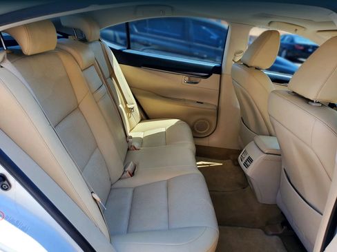 Used 2014 Lexus ES 350 w/ Premium Package FWD image 5