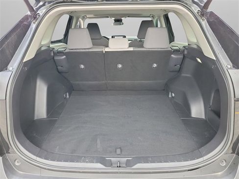 Used 2022 Toyota RAV4 XLE w/ Convenience Package image 31