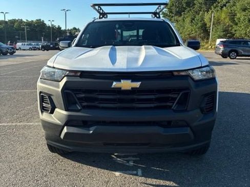 Used 2024 Chevrolet Colorado W/T w/ Safety Package RWD image 2
