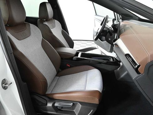 Certified 2023 Volkswagen ID.4 Pro RWD image 11
