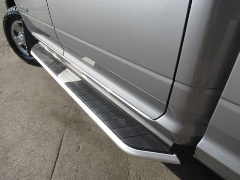 Used 2022 RAM 2500 Tradesman w/ Chrome Appearance Group image 16