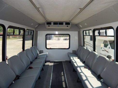 Used 2016 Chevrolet Express 4500 w/ Shuttle Bus Package image 25