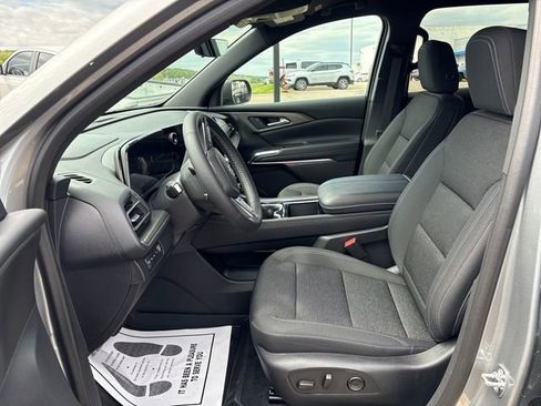 New 2026 Chevrolet Traverse LT w/ Midnight/Sport Edition AWD/4WD image 9
