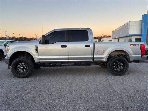 Used 2021 Ford F250 XL w/ STX Appearance Package image 4