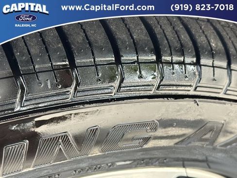 Used 2025 Nissan Versa SV FWD image 14