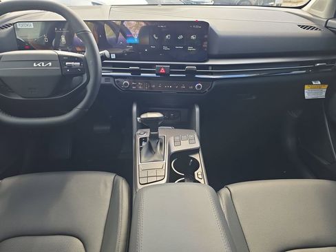 New 2026 Kia Sportage EX image 15
