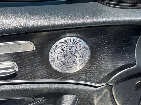 Used 2019 Mercedes-Benz E 300 image 21