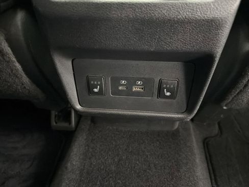 Used 2021 Nissan Rogue SV image 25