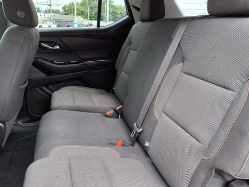 Used 2021 Chevrolet Traverse LS AWD/4WD image 32