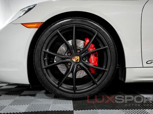Used 2018 Porsche 718 Boxster GTS image 6