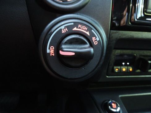 Certified 2024 Nissan Titan PRO-4X w/ Pro-4x Convenience Package image 27