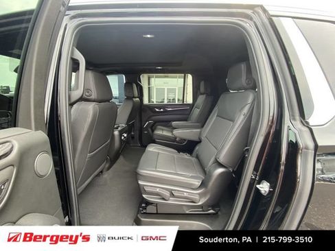 Used 2023 GMC Yukon XL Denali w/ Max Trailering Package AWD/4WD image 9