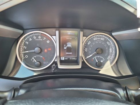 Used 2023 Toyota Tacoma SR5 AWD/4WD image 24