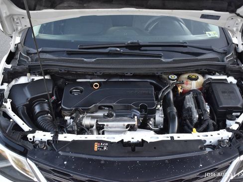 Used 2018 Chevrolet Cruze LT w/ LT Fleet Convenience Package FWD image 32