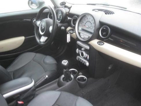 Used 2010 MINI Cooper Clubman Hardtop image 13