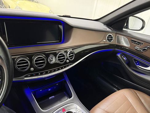 Used 2016 Mercedes-Benz S 550 Sedan image 26