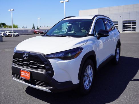 New 2026 Toyota Corolla Cross LE image 7