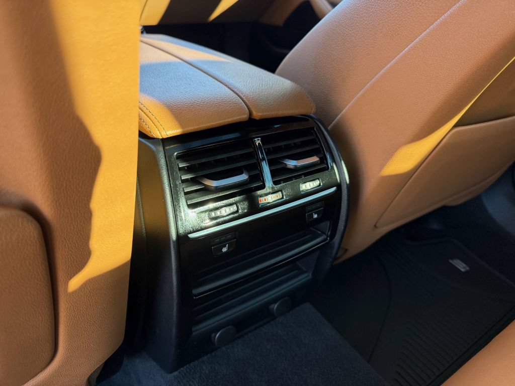 Used 2019 BMW 540i xDrive w/ Convenience Package AWD/4WD image 21