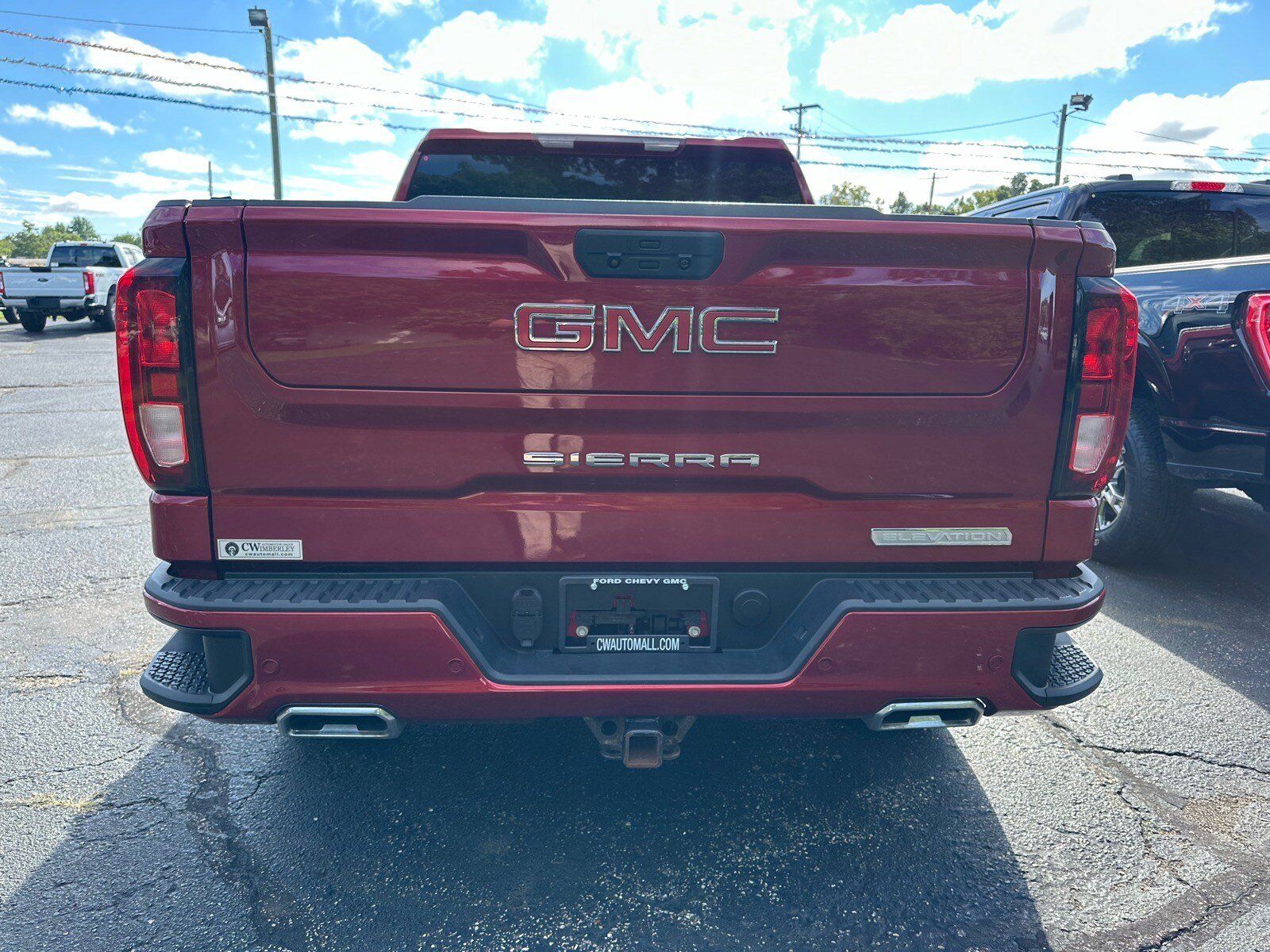 Used 2022 GMC Sierra 1500 Elevation w/ Driver Alert Package I AWD/4WD image 5