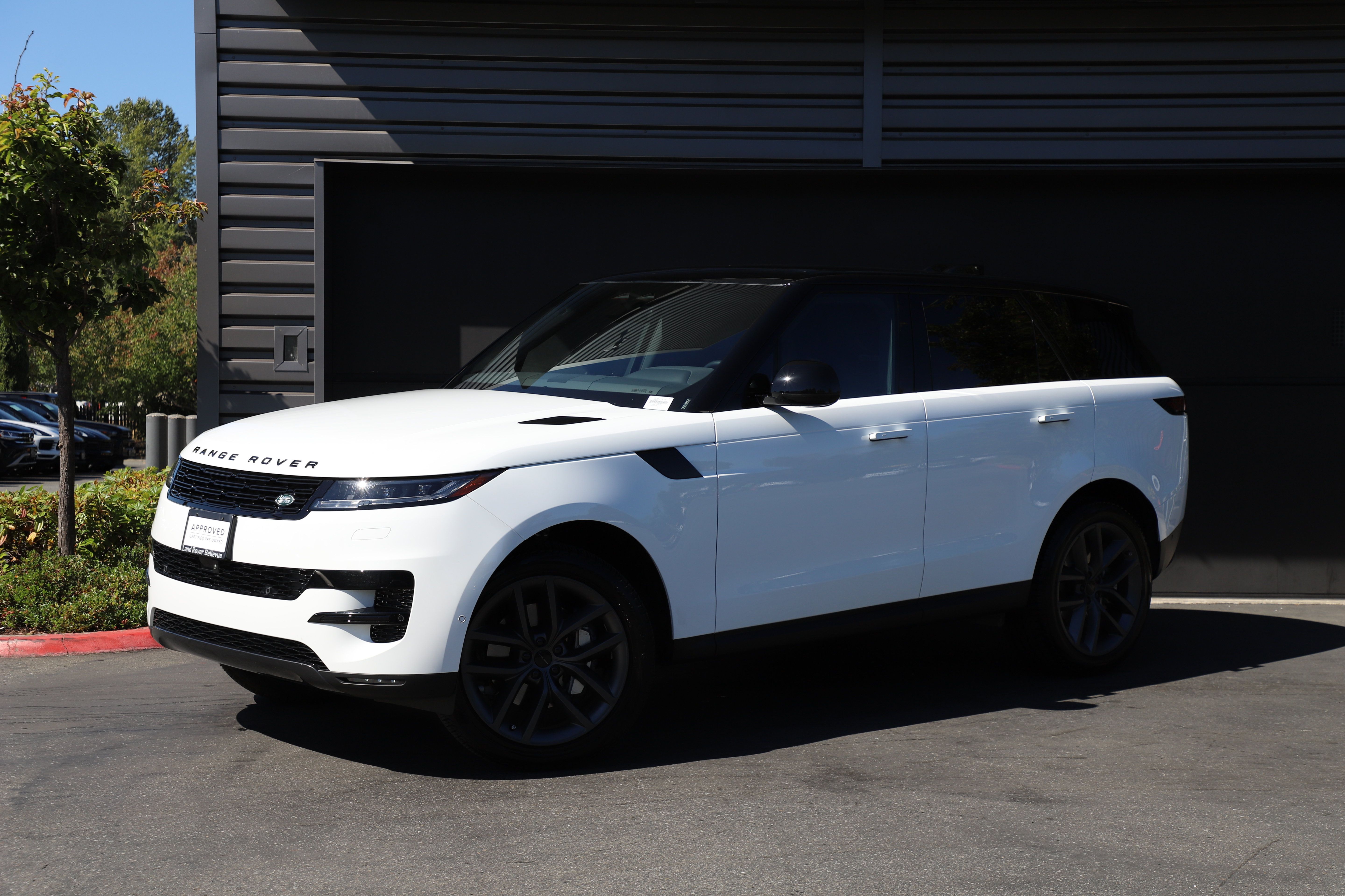 Certified 2026 Land Rover Range Rover Sport SE AWD/4WD image 1