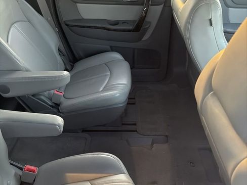 Used 2013 GMC Acadia SLT image 11