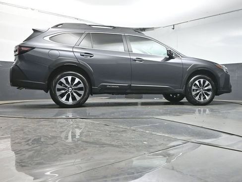 Used 2024 Subaru Outback Limited XT AWD/4WD image 40