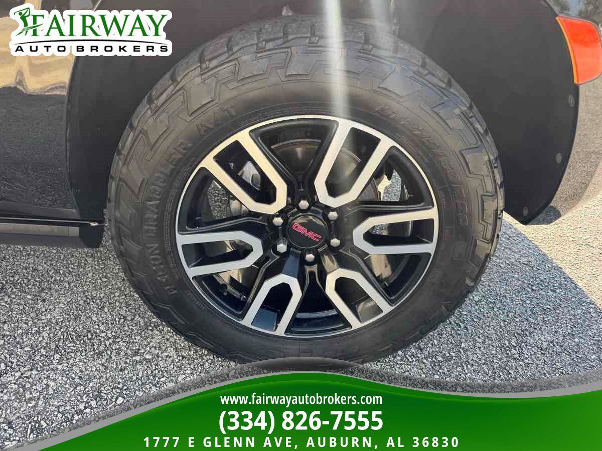 Used 2021 GMC Yukon XL AT4 w/ AT4 Premium Plus Package AWD/4WD image 37