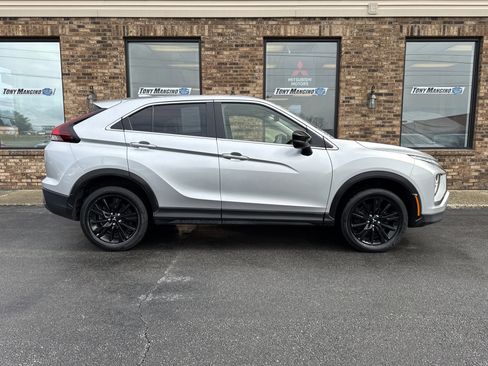 Used 2023 Mitsubishi Eclipse Cross LE image 6
