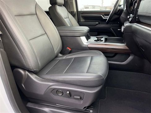 Used 2024 GMC Sierra 2500 SLT w/ SLT Premium Package image 27