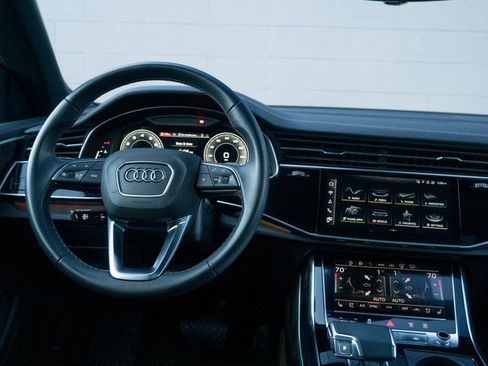 Used 2023 Audi Q8 Prestige image 22