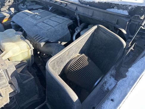 Used 2017 Nissan Titan SV image 22