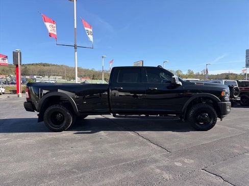 Used 2024 RAM 3500 Tradesman AWD/4WD image 3