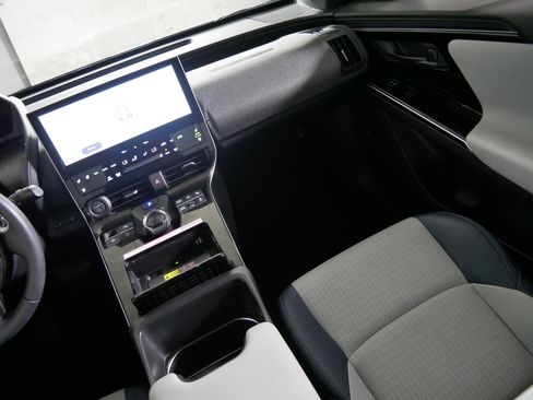Used 2023 Subaru Solterra AWD image 11