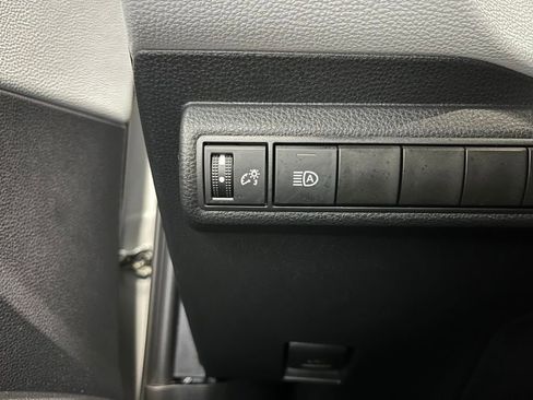 Used 2024 Toyota Corolla SE FWD image 13