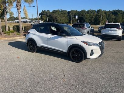 Used 2021 Nissan Kicks SR